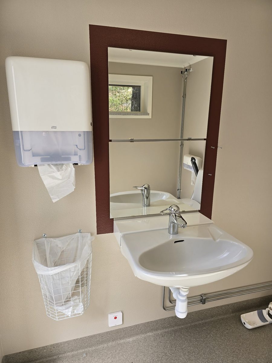 Renovering servicehus nytt fräscht servicehus på vimmerby camping. Ombyggt